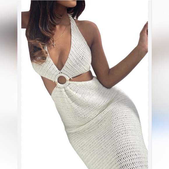 Madden NYC Dresses & Skirts - 3/$20 Madden NYC Cut-Out Cream Sweater Dress